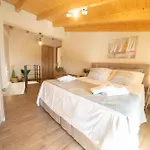 Rose & Dennis Luxury * Νικιάνα