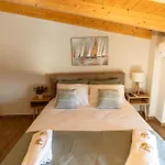 Rose & Dennis Luxury Διαμέρισμα Νικιάνα