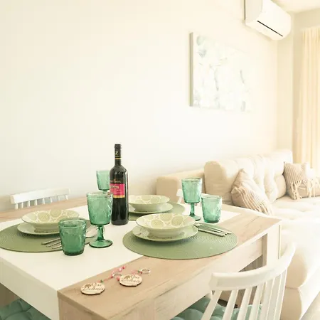 Rose & Dennis Luxury Διαμέρισμα Νικιάνα